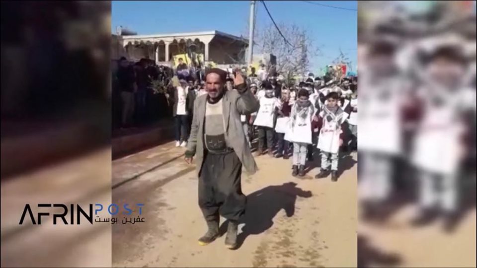 72 طفل مُهجر من عفرين يتظاهر في شيراوا بالتزامن مع الفاجعة الثانية للغزو التركي