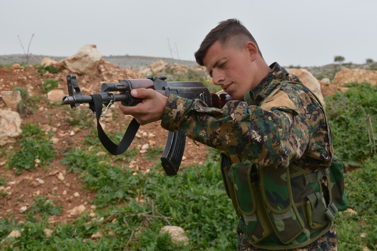 قوات تحرير عفرين تعلن استشهاد أحد مقاتليها في منطقة الشهباء بريف حلب الشمالي