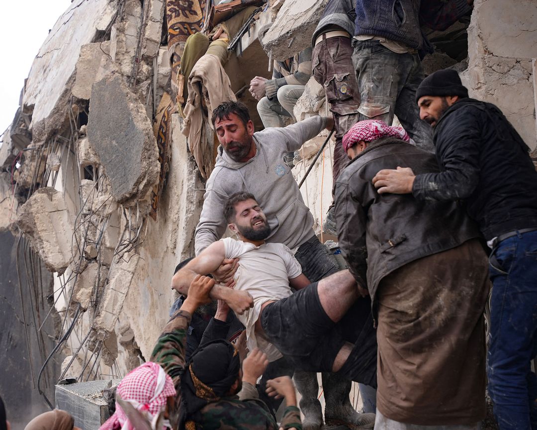 قوى سياسية سورية تناشد المجتمع الدوليّ والمنظمات الأممية وغير الحكومية بالتحرك العاجل لإنقاذ أرواح السوريين العالقين بين ركام الزلزال
