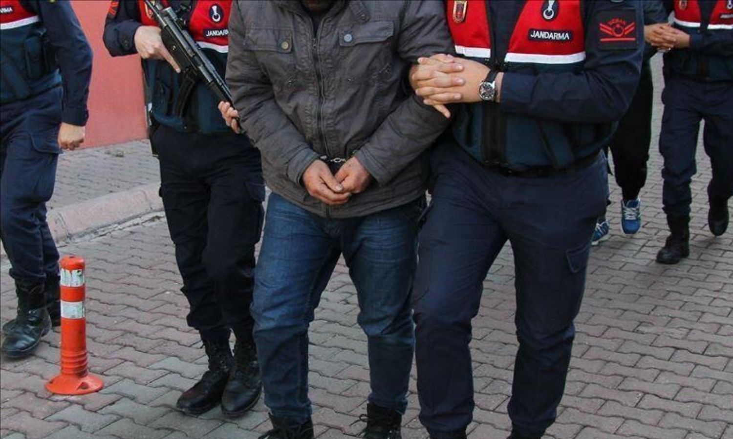 السلطات التركية تطلق سراح مواطن من جنديرس وتُبقي الآخر قيد الاعتقال في إسطنبول