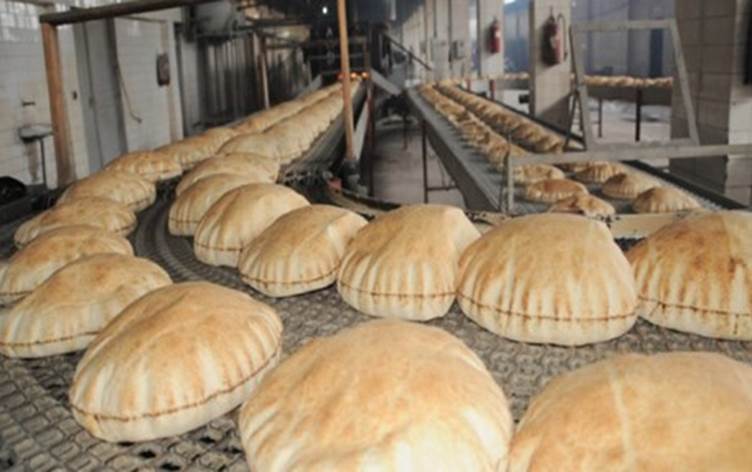 Bread is gradually losing weight in Afrin .. and its price remains stalled !