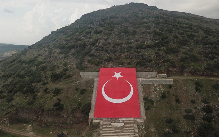 The Turkish occupation raises only its flag on the top of 