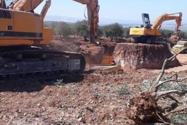 New excavation and sabotage operations in an archaeological hill between the villages of “Qurtqlaq” and “Qastal Kishk”