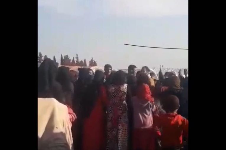 “al-Shamiya Front” militia forcibly expelled a camp's residents, in Maabatli (video)