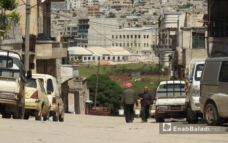 Gunman defects from Jabhat al-Shamiya and runs away to regime’s areas