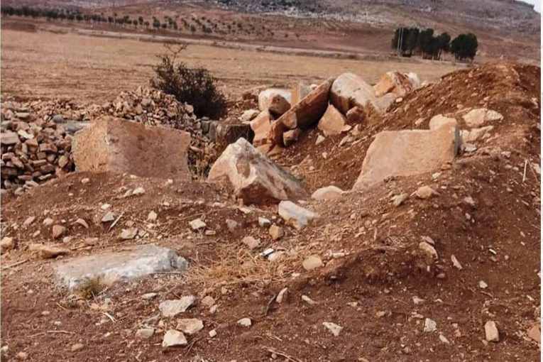 Pro-Turkey Liwa' Al-Shamal and Al-Hamzat excavating two archaeological hills in Afrin