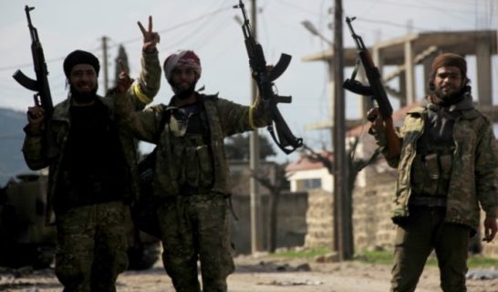 Milîsên Îslamî ji bo pêşwazîkirina xelkên Idlibê 9 malên kalemêrên kurd li Efrînê desteser kirin