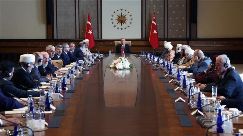 لقاء الرئيس التركيّ بوفد علماء الإخوان.. تأكيدٌ على مواصلة دعمهم أم استثمارهم؟