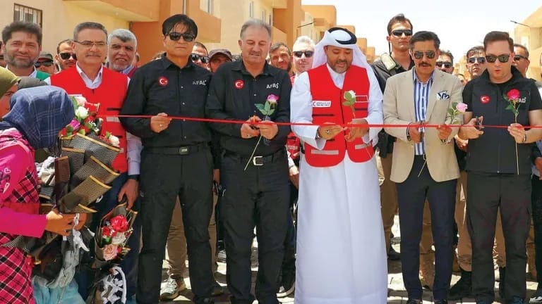 الإدارة الذاتية تدين ممارسات الهلال الأحمر القطريّ وجهات كويتيّة متعاونة مع تركيا في تغيير هوية عفرين