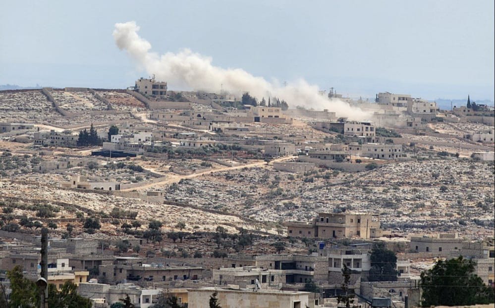 اشتباكات على محور مرعناز وقصف بري للنظام في ريف حلب الغربي