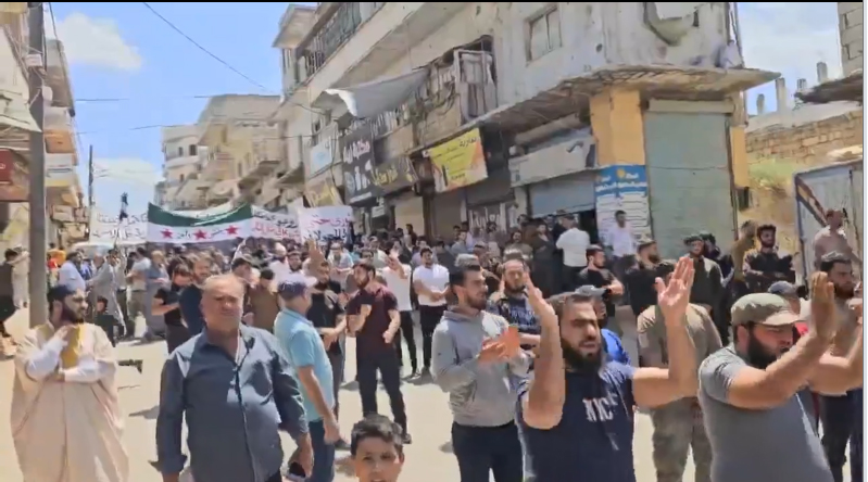 تنظيم هيـ ئة تحـ رير الشّـ ام تشن حملة اعتقالات واسعة ضد معارضيه في مدينة بنش بريف إدلب الجنوبي
