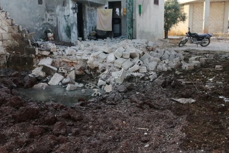 Civilians Targeted as Syrian Regime Shells Hit Saraqib in Eastern Idlib