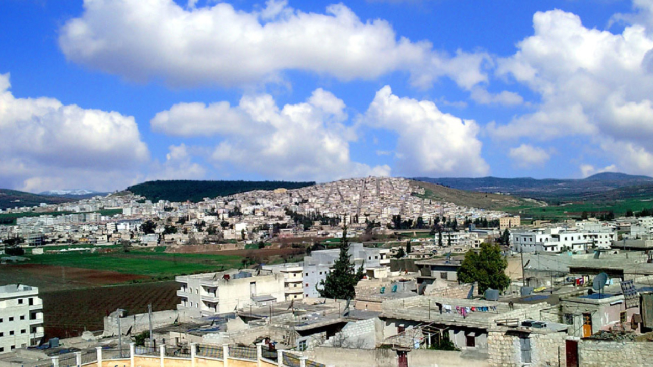 Mala welatiyekî kurd bû sedema pevçûnê di navbera milîsan de