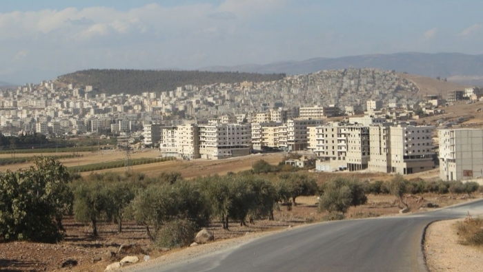 Niştedagîr tiştên malên kirêkirî difiroşin û li ser kirêdana malên koçberan şer dikin