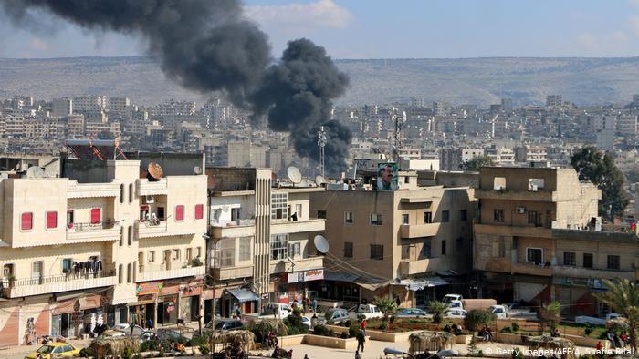 Çekdarên dagirkeriyê li Efrînê xort û zarokan ji bo bidestxistina madeyên hişbir bi kar tînin