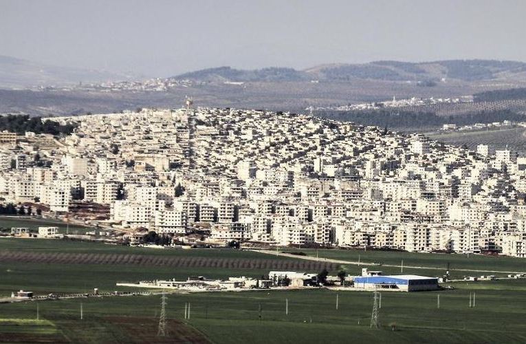 Çekdar mal û milkên koçberên Efrînê difiroşin niştedagîran û niştedagîr jî difiroşin hev